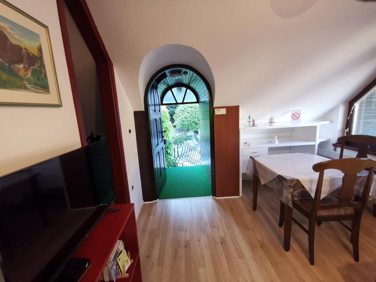 Apartmaji Mak Jesenice Exterior foto